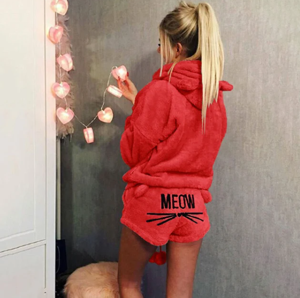 Women Velvet Teddy Pyjamas Set With "Meow" Slogan