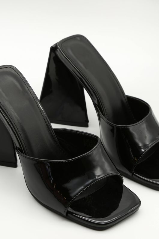 Square Toe Sculptured Block Heel